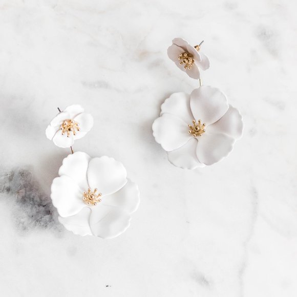 Anthro x Zenzii 'Captiva' Floral Earrings - Picture 1 of 5